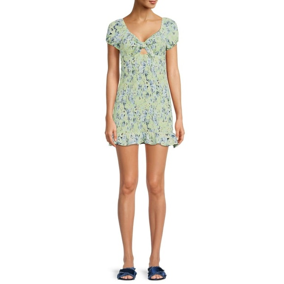 MADDEN NYC NWT green floral smocked dress - Picture 1 of 6